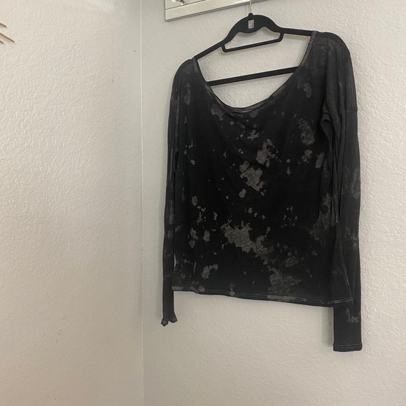 Black Graphic Long Sleeve - Picture 3 of 6